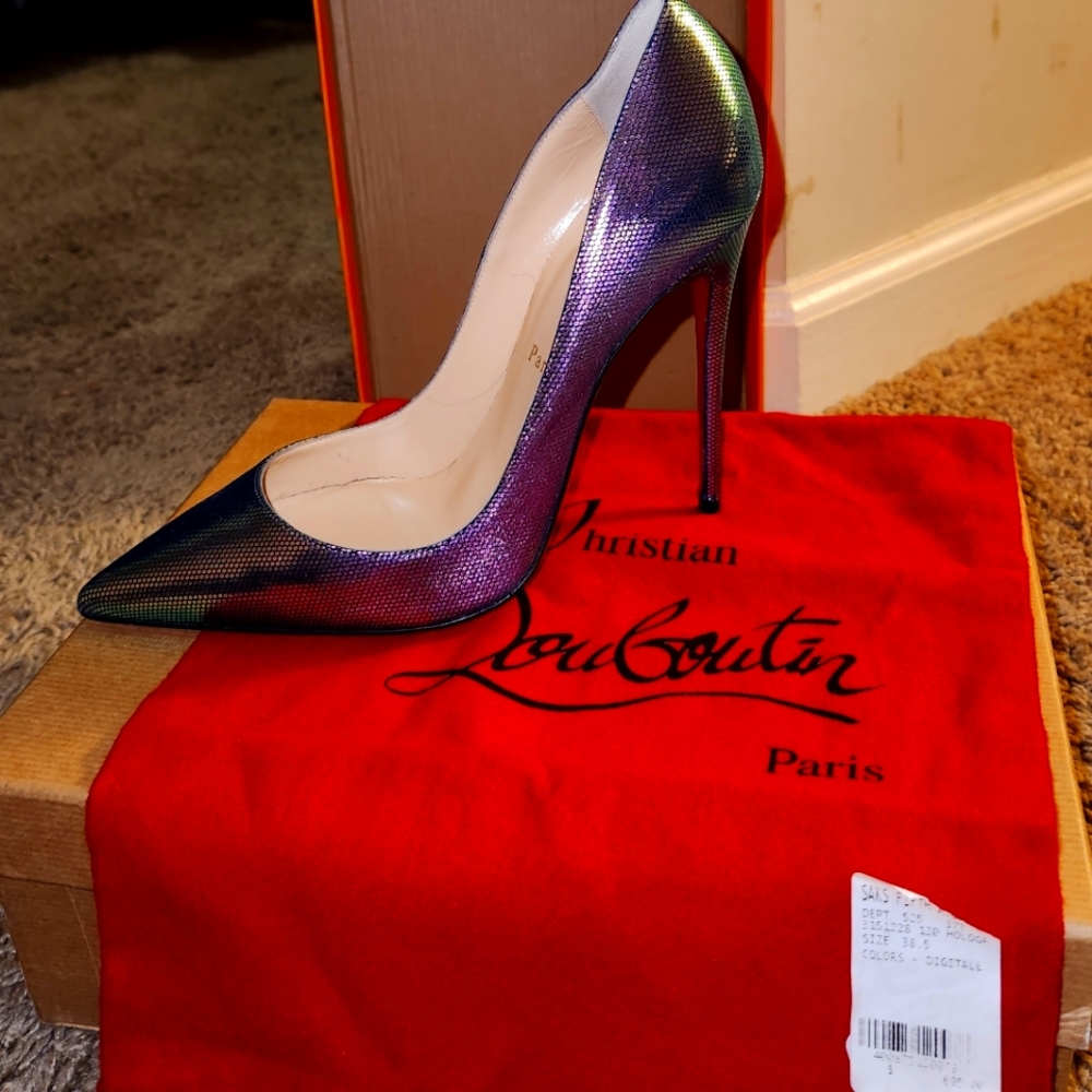 Christian Louboutin- So Kate